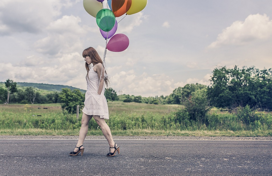 Ways to Make a Plain Dress Look Amazing